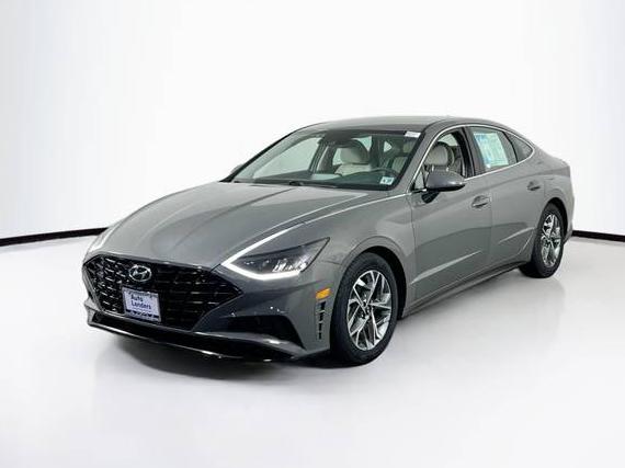 HYUNDAI SONATA 2022 KMHL64JA5NA218314 image