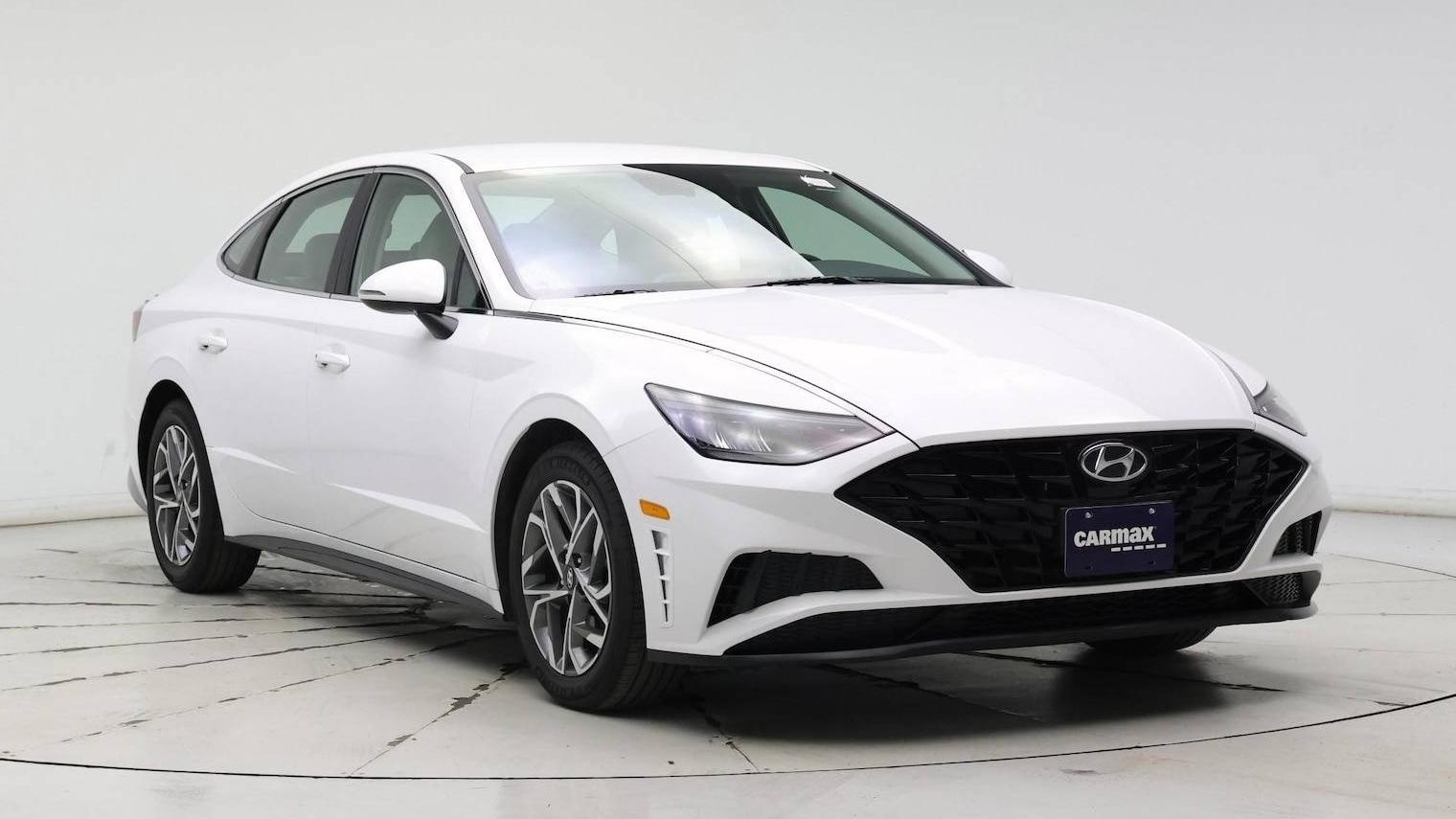 HYUNDAI SONATA 2022 KMHL64JA8NA185745 image