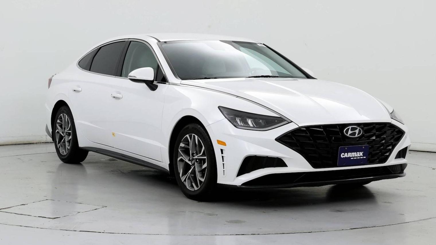 HYUNDAI SONATA 2022 KMHL64JA6NA186439 image