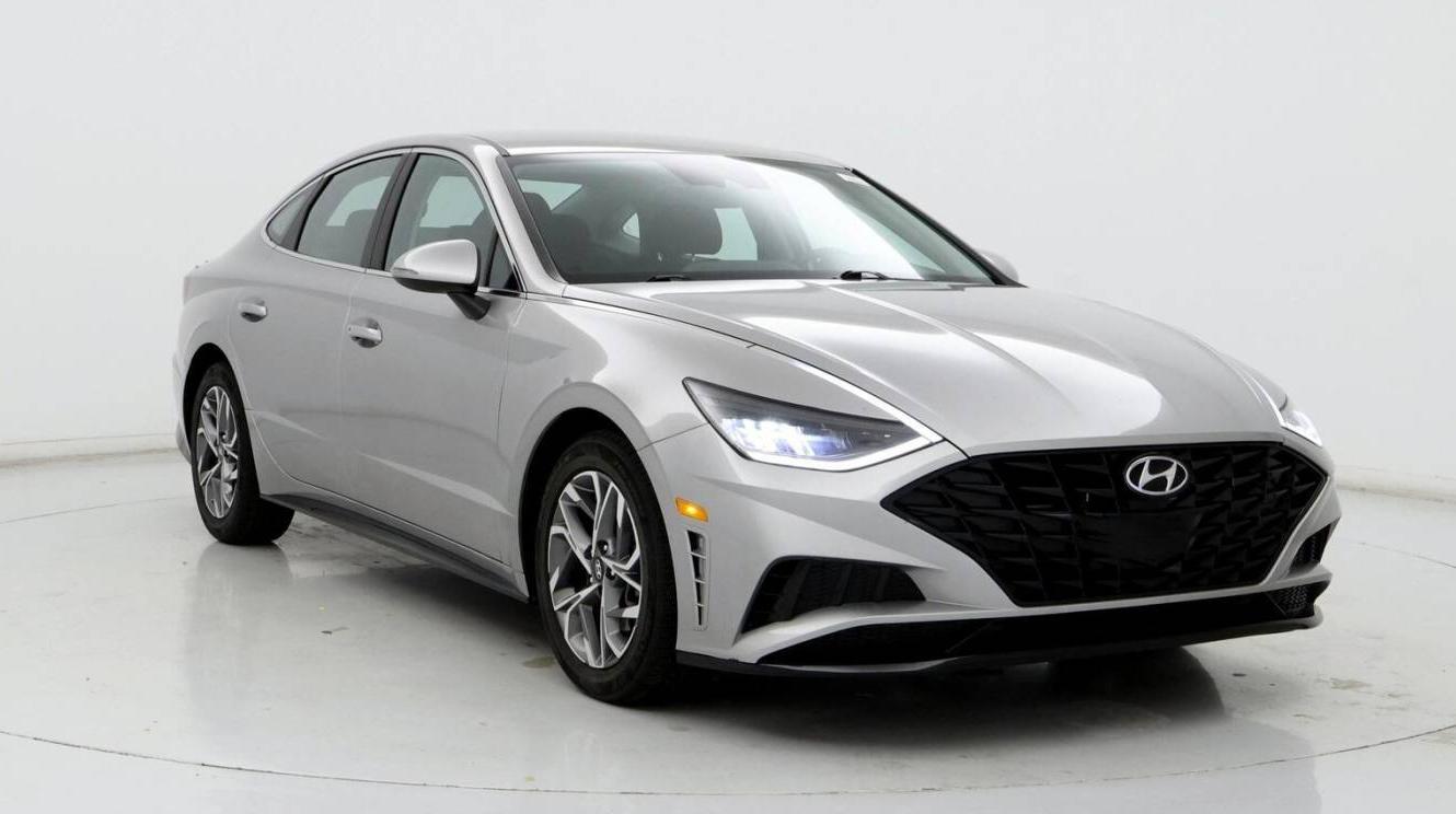 HYUNDAI SONATA 2022 KMHL64JA5NA195813 image