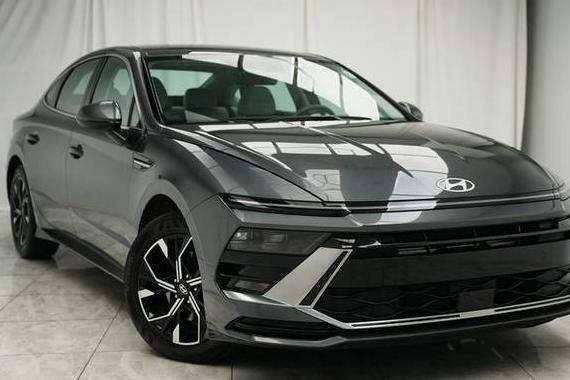 HYUNDAI SONATA 2025 KMHL64JA9SA450149 image