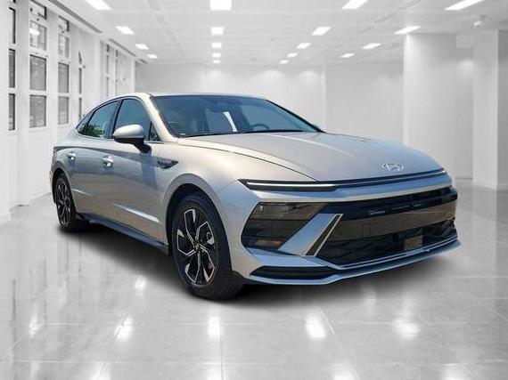 HYUNDAI SONATA 2025 KMHL64JA1SA452204 image