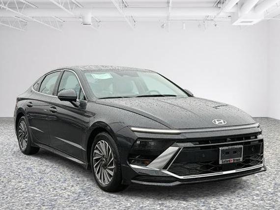 HYUNDAI SONATA 2025 KMHL54JJ9SA120255 image