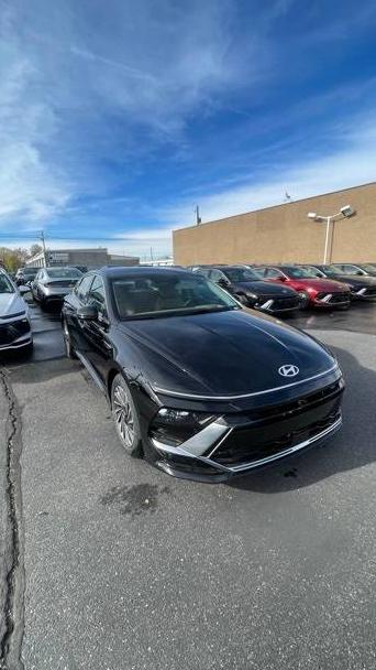 HYUNDAI SONATA 2025 KMHL54JJ0SA106017 image