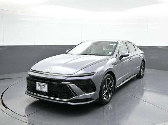 HYUNDAI SONATA 2025 KMHL64JA9SA428572 image