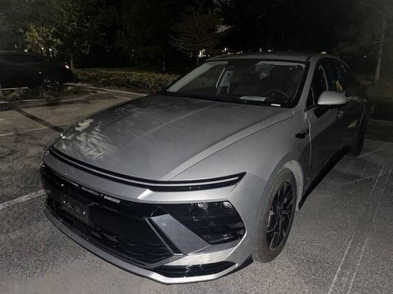 HYUNDAI SONATA 2025 KMHL64JA4SA449443 image