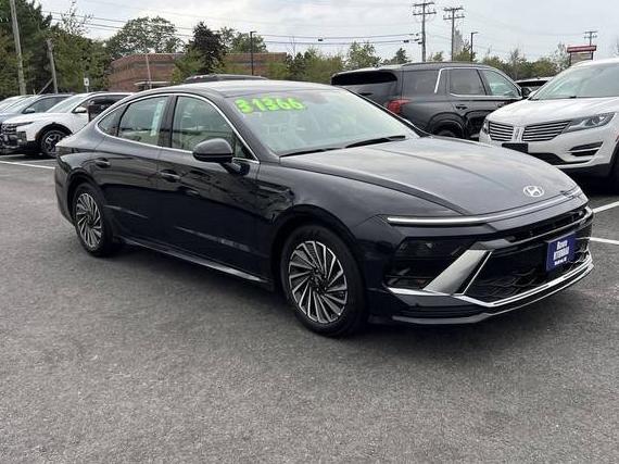 HYUNDAI SONATA 2025 KMHL34JJ8SA120320 image