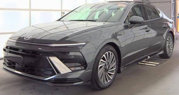 HYUNDAI SONATA 2025 KMHL54JJ3SA105282 image