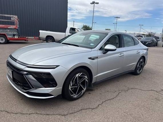 HYUNDAI SONATA 2025 KMHL14JA4SA439963 image
