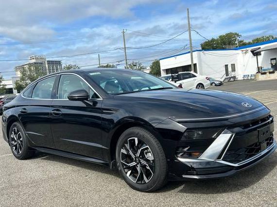 HYUNDAI SONATA 2025 KMHL64JA5SA479437 image