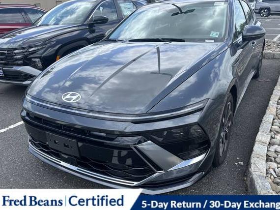 HYUNDAI SONATA 2025 KMHL64JA1SA434110 image
