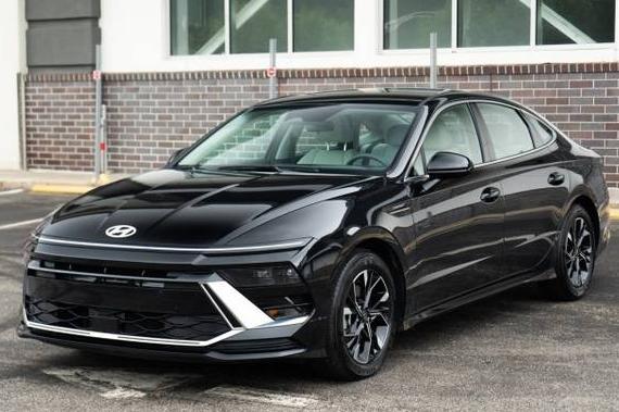 HYUNDAI SONATA 2025 KMHL64JA4SA450236 image