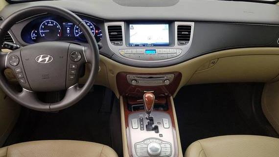 HYUNDAI GENESIS 2013 KMHGC4DD8DU233807 image