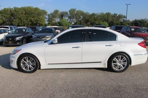 HYUNDAI GENESIS 2013 KMHGC4DD8DU258237 image