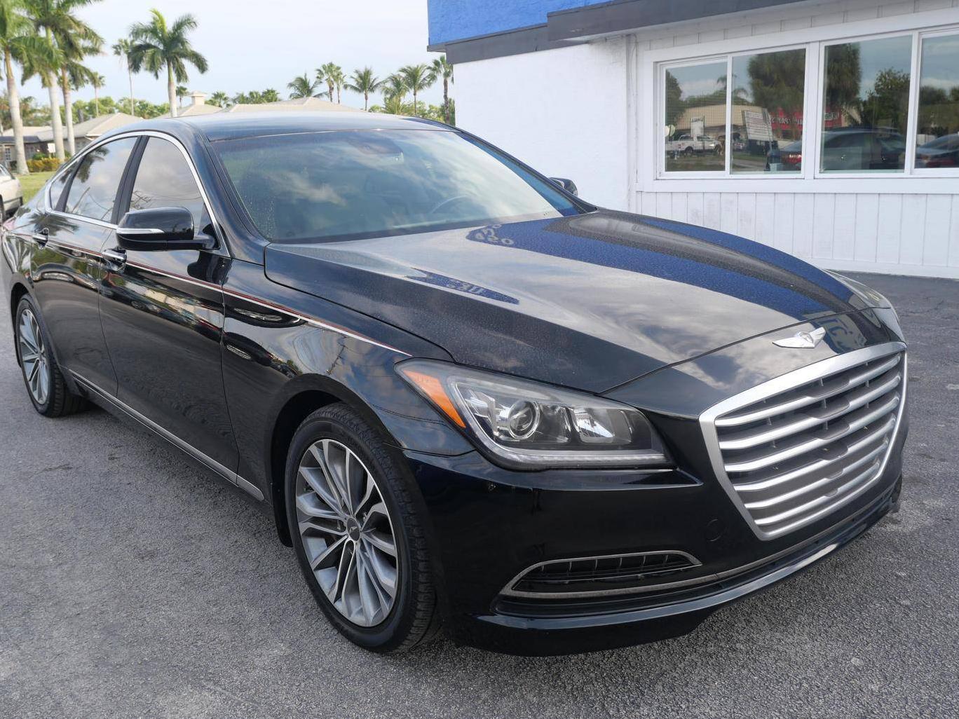 HYUNDAI GENESIS 2015 KMHGN4JE4FU103789 image