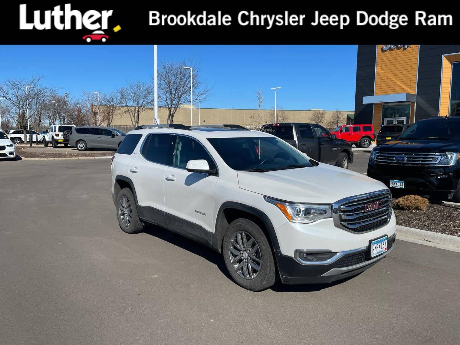 GMC ACADIA 2018 1GKKNULS8JZ150230 image