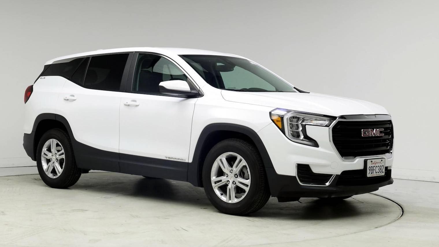 GMC TERRAIN 2022 3GKALMEV0NL106471 image