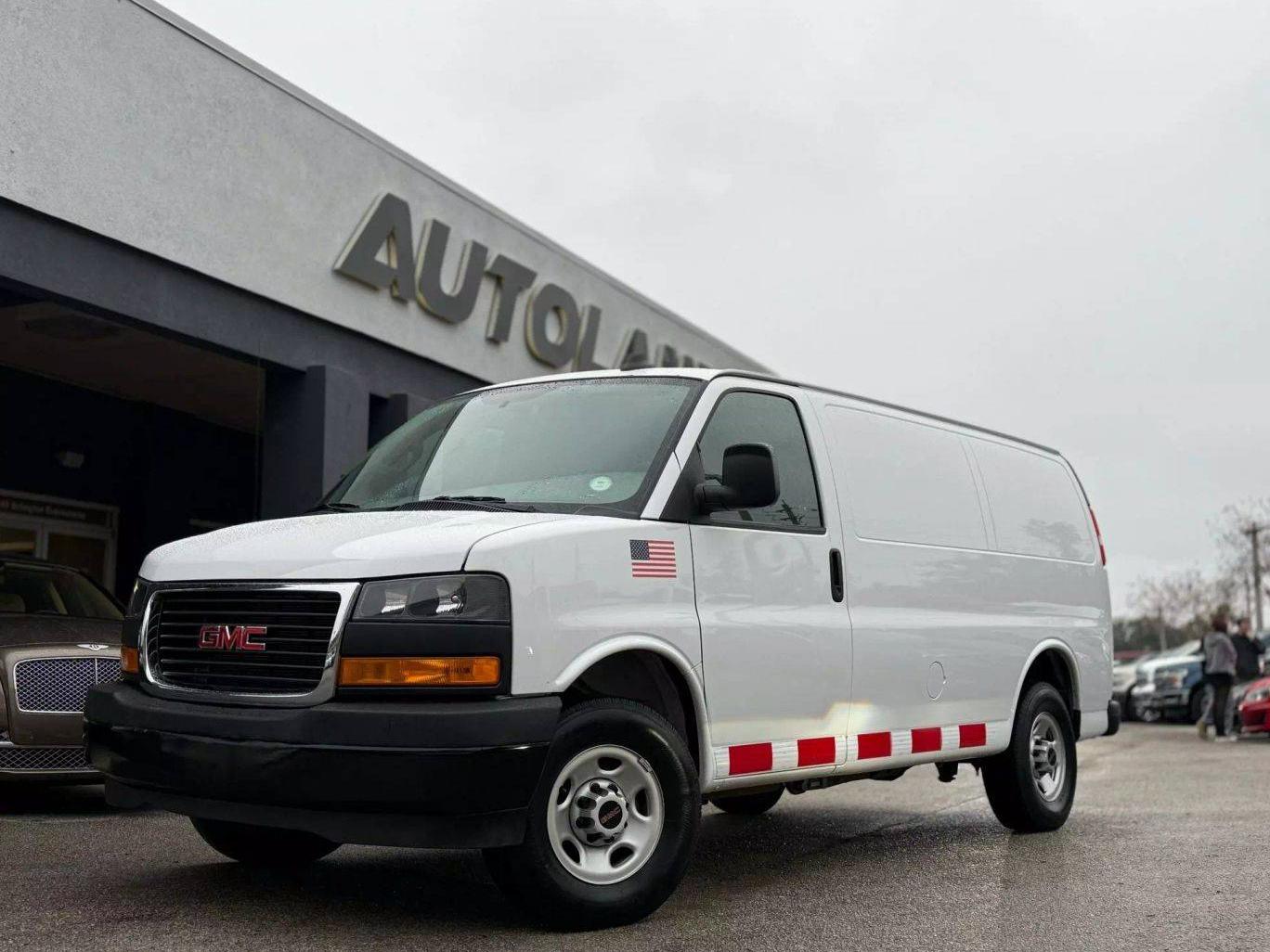 GMC SAVANA 2023 1GTW7AFP5P1115245 image