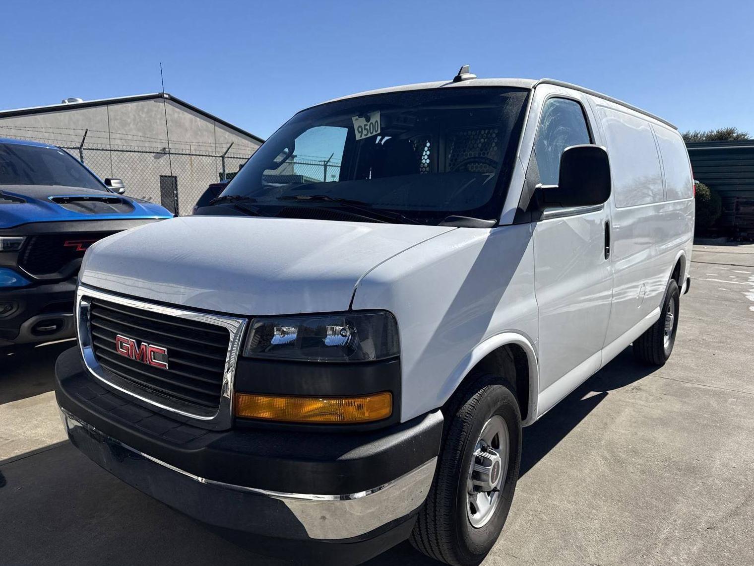 GMC SAVANA 2022 1GTW7AFP3N1148158 image