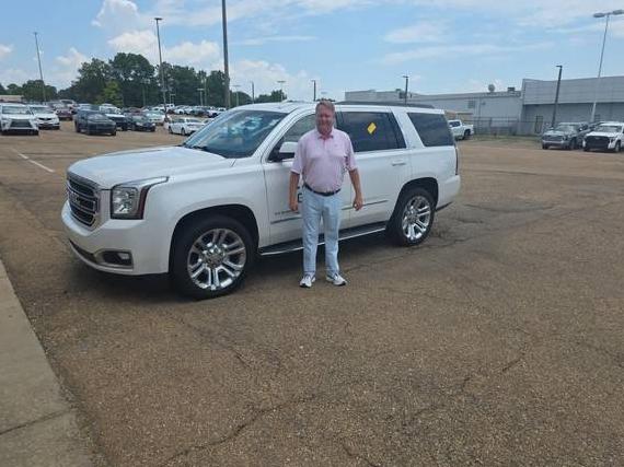 GMC YUKON 2018 1GKS1BKC4JR386822 image