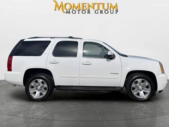 GMC YUKON 2011 1GKS1CE02BR381787 image