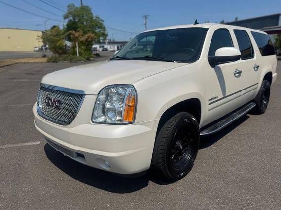 GMC YUKON 2013 1GKS1MEF8DR355238 image