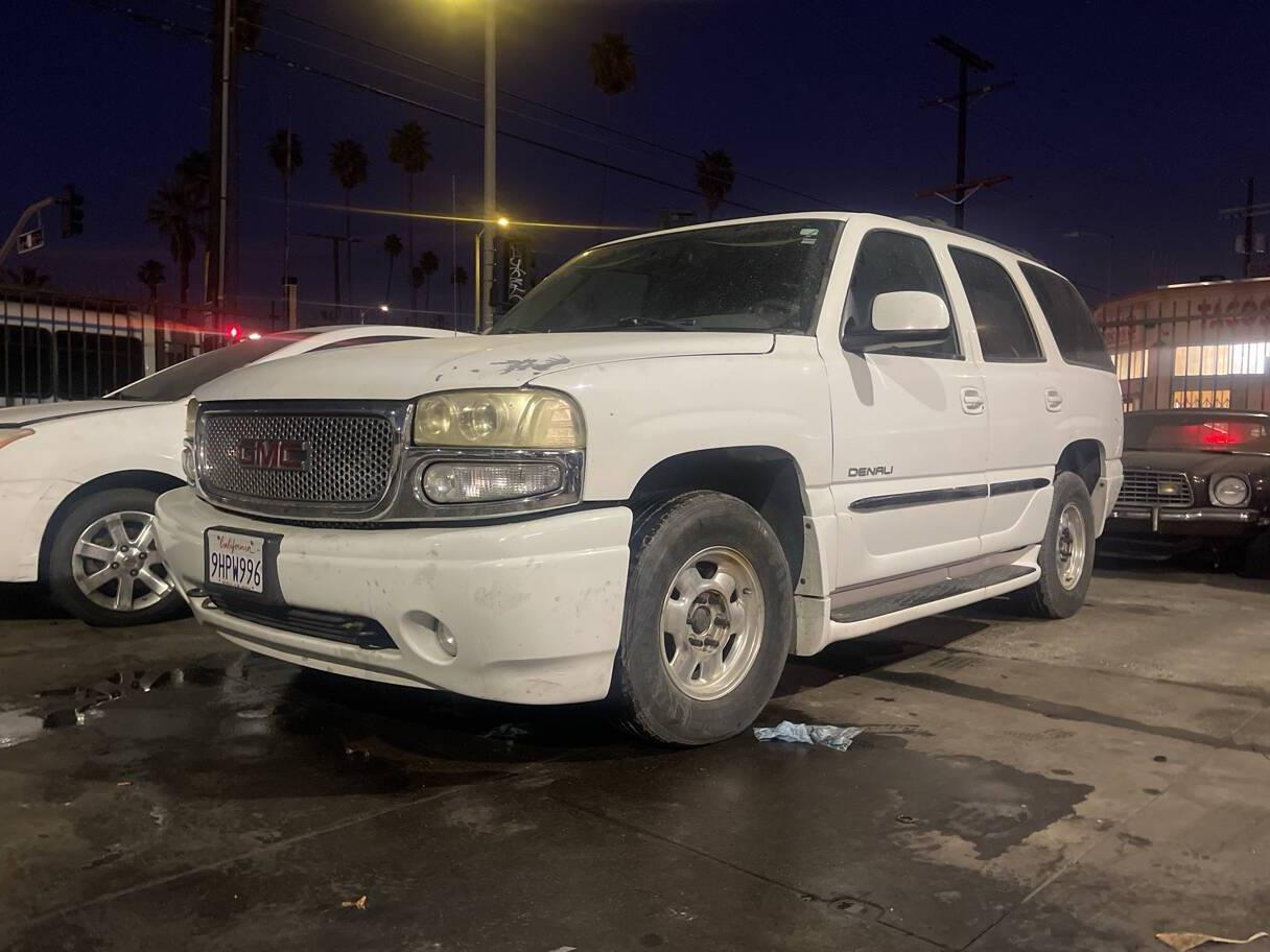 GMC YUKON 2001 1GKEK63U51J272769 image