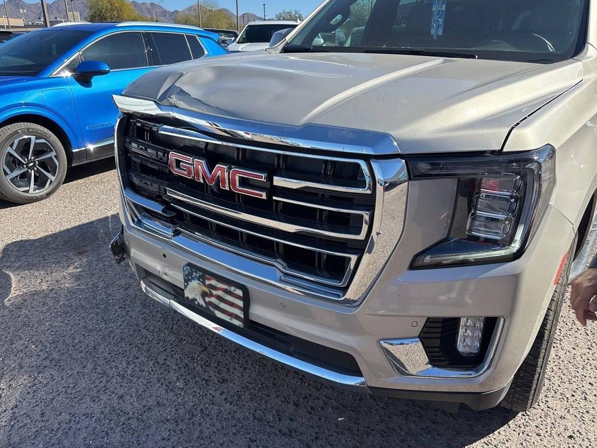 GMC YUKON 2022 1GKS2BKD3NR343648 image