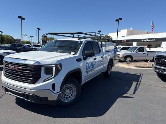 GMC SIERRA 2023 1GTRHAEK4PZ126514 image