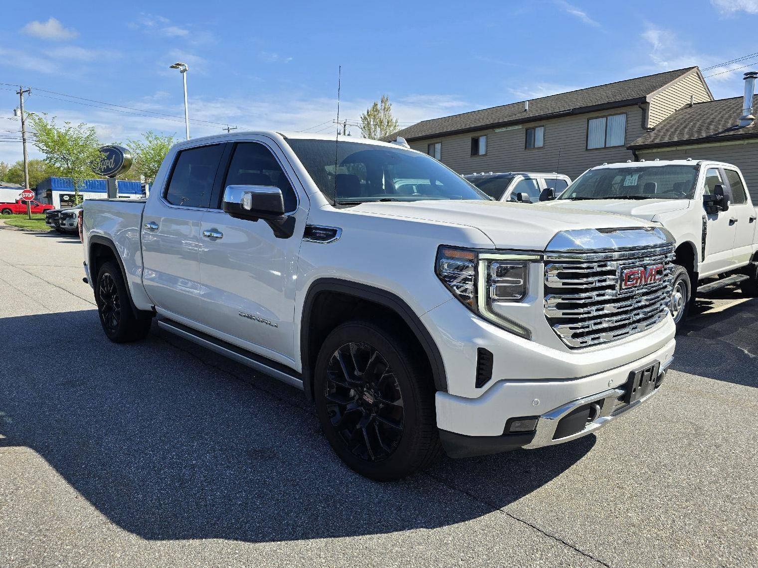 GMC SIERRA 2023 1GTUUGEL1PZ188907 image