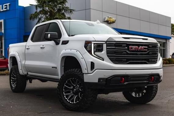 GMC SIERRA 2023 1GTUUEEL7PZ130109 image