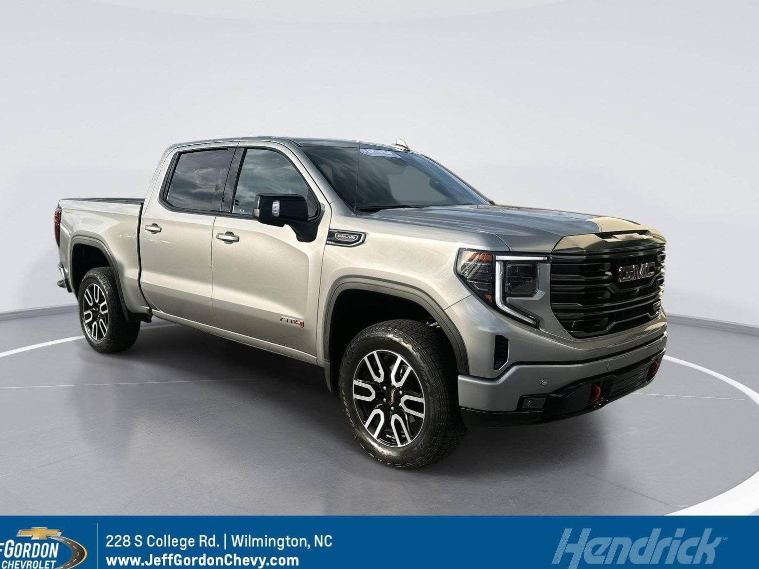 GMC SIERRA 2023 1GTUUEELXPZ147499 image