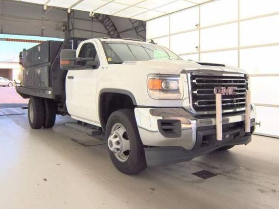 GMC SIERRA 2018 1GD32VCY7JF166628 image