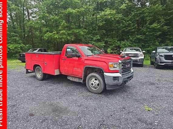 GMC SIERRA 2018 1GD32VCY3JF263230 image