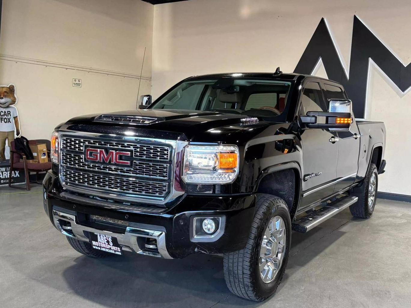 GMC SIERRA 2018 1GT12UEY3JF124217 image