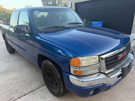 GMC SIERRA 2004 2GTEC19V741206167 image