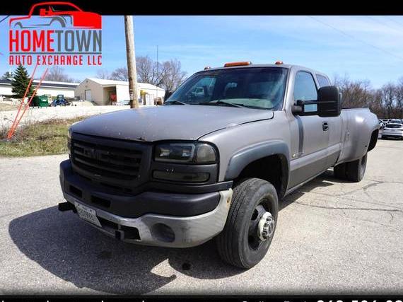 GMC SIERRA 2004 1GDJK39234E339957 image