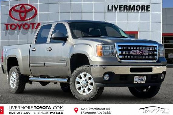 GMC SIERRA 2014 1GT121EG8EF132423 image GMC SIERRA 2014 1GT121EG8EF132423 image
