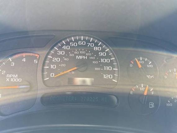 GMC SIERRA 2005 1GTHK232X5F932538 image GMC SIERRA 2005 1GTHK232X5F932538 image