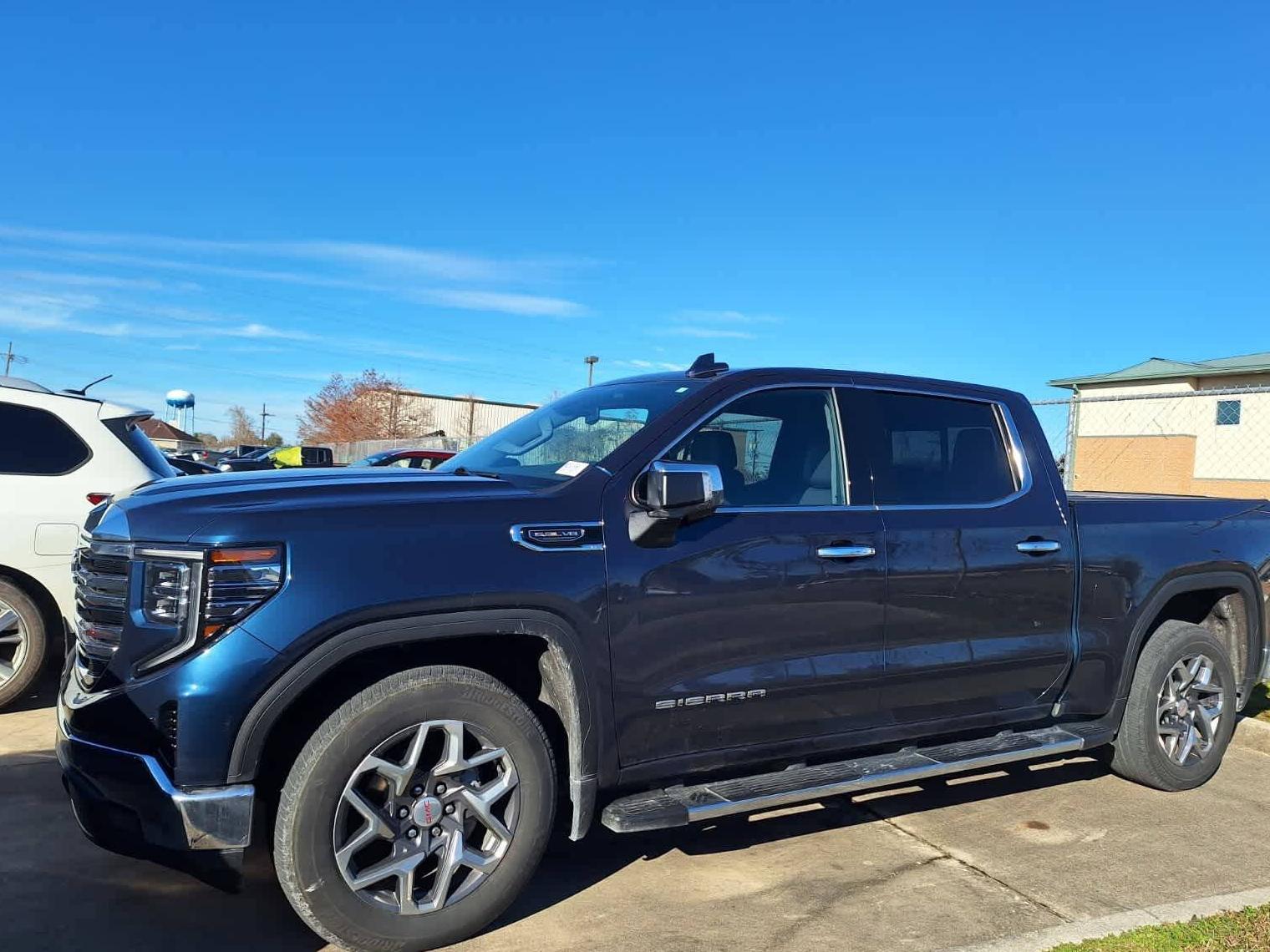 GMC SIERRA 2022 3GTPHDED2NG657380 image