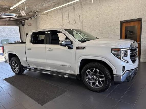 GMC SIERRA 2022 3GTUUDEL0NG657898 image