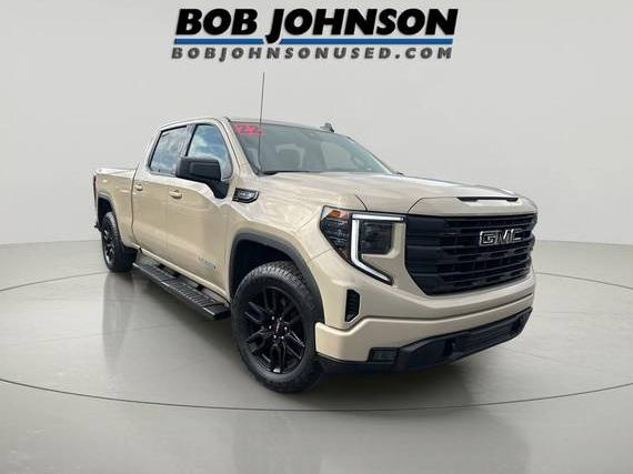 GMC SIERRA 2022 1GTUUCED3NZ635008 image