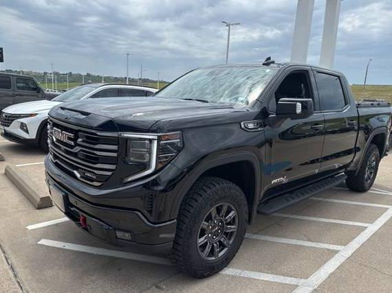 GMC SIERRA 2025 3GTUUEE85SG213686 image