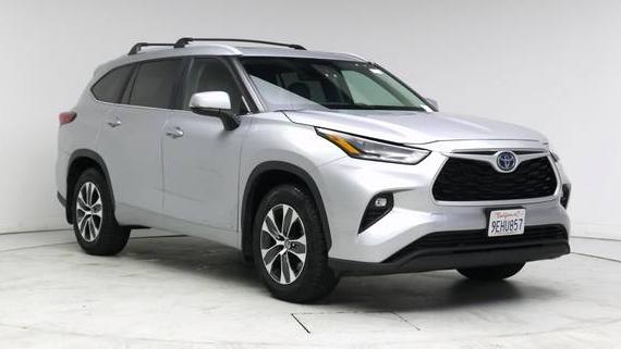 TOYOTA HIGHLANDER 2023 5TDKBRCH8PS567413 image
