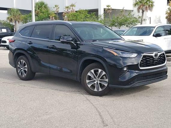 TOYOTA HIGHLANDER 2023 5TDKDRAH9PS040879 image