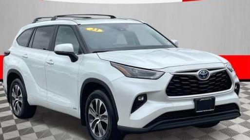 TOYOTA HIGHLANDER 2023 5TDKBRCHXPS575691 image