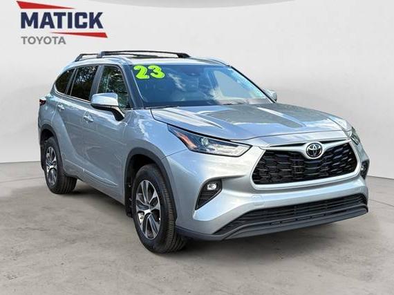 TOYOTA HIGHLANDER 2023 5TDKDRBH5PS525292 image