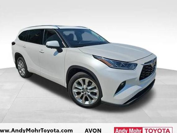 TOYOTA HIGHLANDER 2023 5TDXBRCH8PS571015 image
