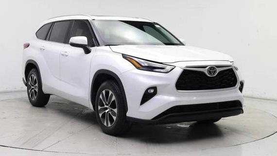 TOYOTA HIGHLANDER 2023 5TDKDRAH4PS034553 image