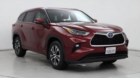 TOYOTA HIGHLANDER 2023 5TDKBRCH9PS584821 image